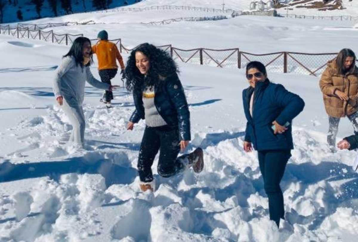 anushka sharma virat kohli to karisma kapoor kareena kapoor new year vacation