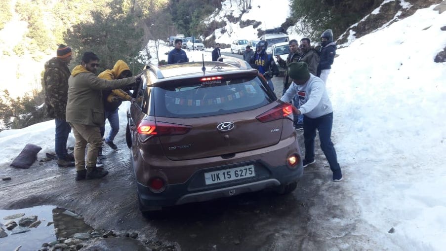 Extreme Frost in Uttarakhand Mountain Area Tourist Vehicles Skid on Road See Photos