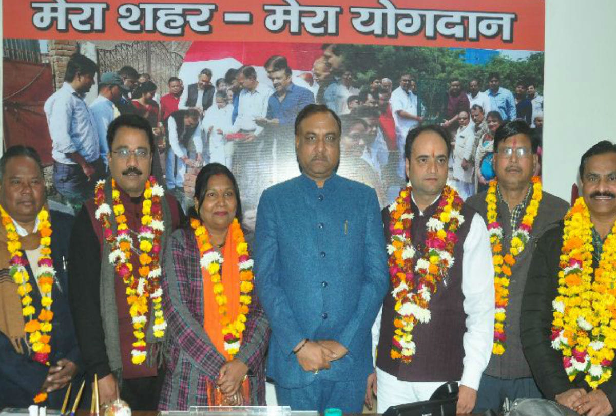 Executive of Nagar Nigam Five Bjp Members Elected