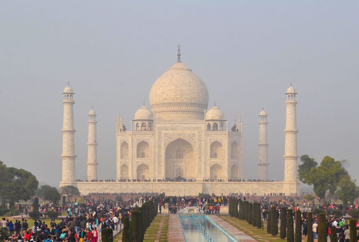 Common tourists will be able to enter the Taj by 12 noon on Monday