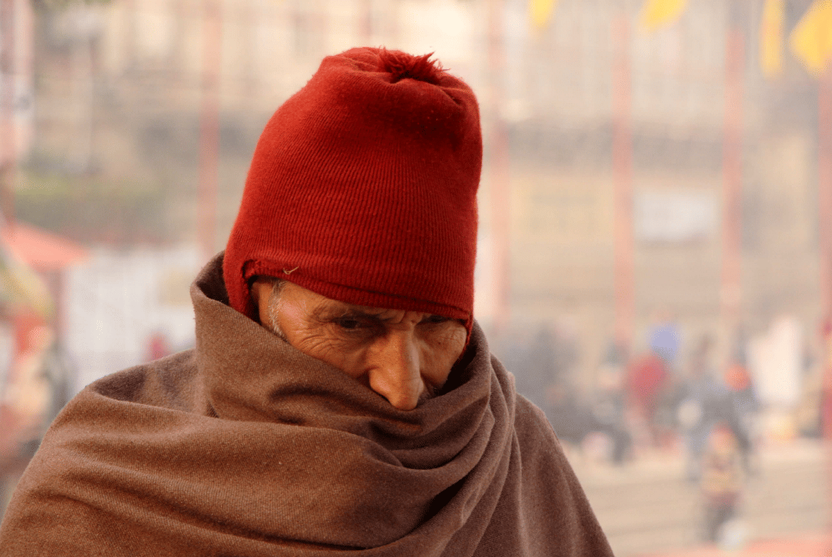 Varanasi temperature low weather due to cold