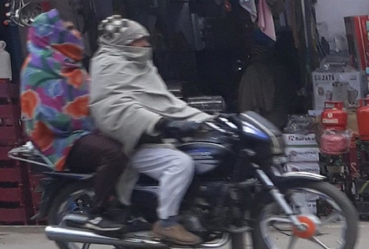 कड़ाके की ठंड