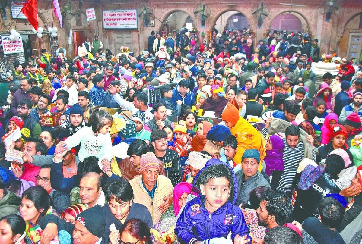 devotees gathering in Mathura Vrindavan for new year 2020 celebrations