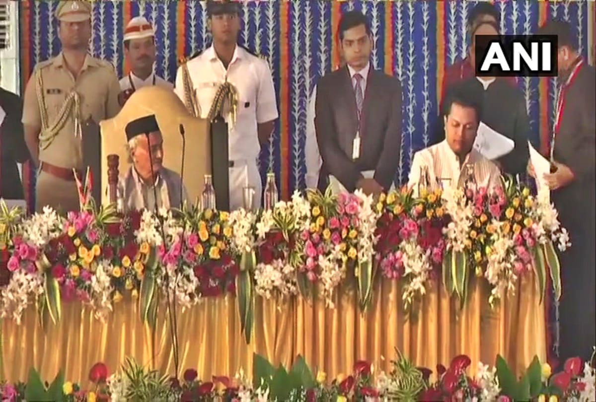 maharashtra governor pulls up two ministers for deviating from oath text