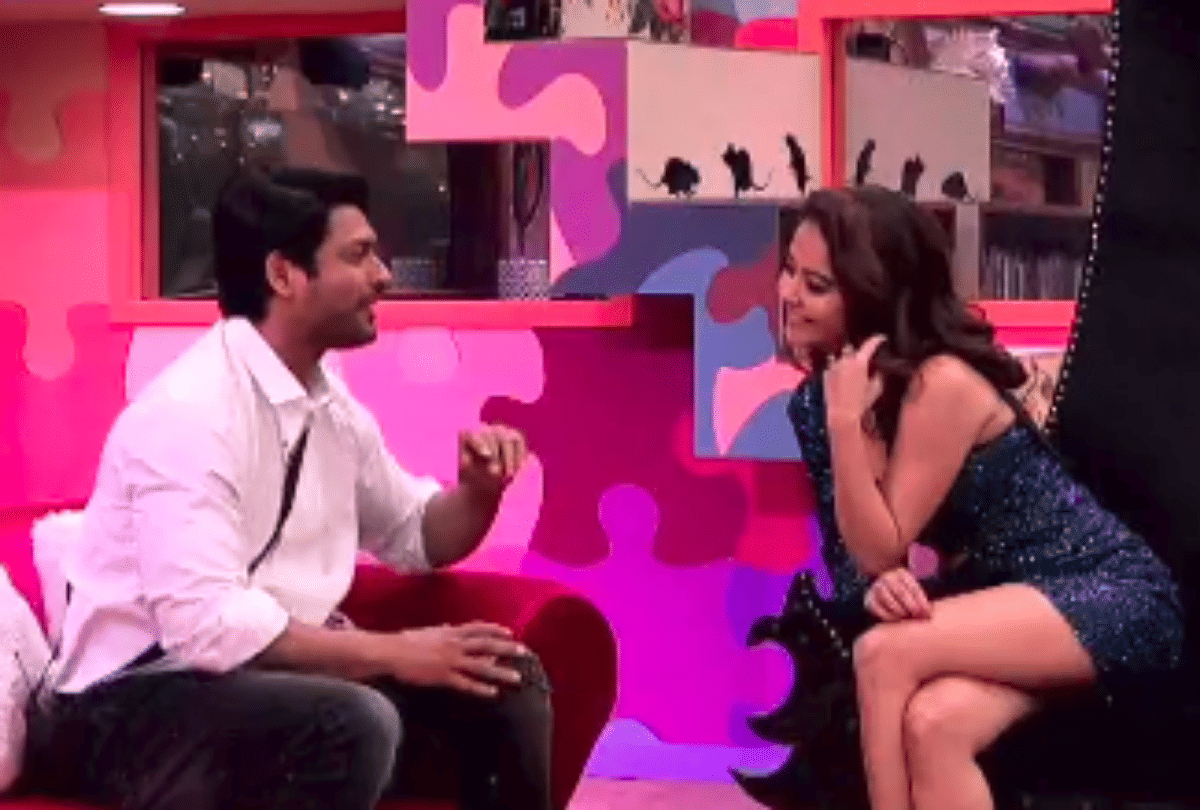 bigg boss 13 devoleena bhattacharjee takes rashmi desai to arhaan khan