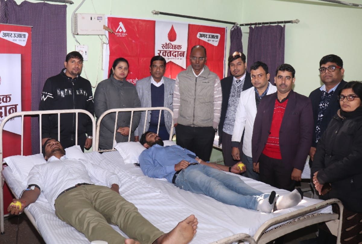 amar ujala foundation held blood donation camp at MMMUT