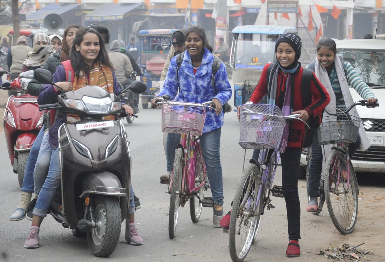 Pratapgarh: An hour's relief in the afternoon, then the cold shivered