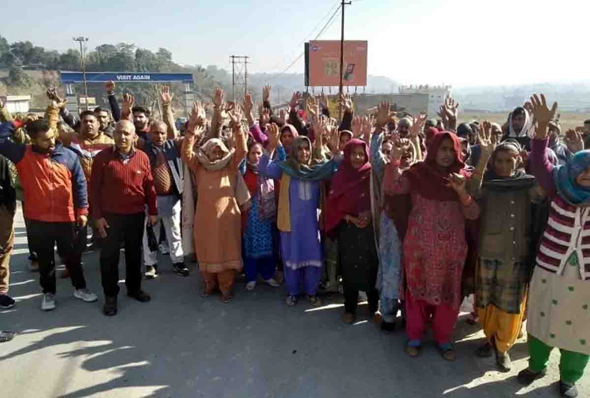 Polluted gas coming out of factories Angry people protested