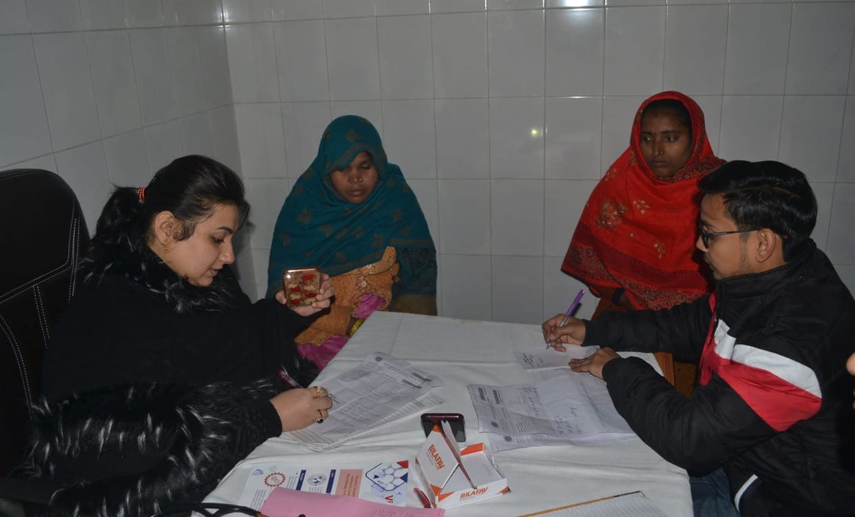 Lohia: OPD's lightning strikes, patients seen in darkness