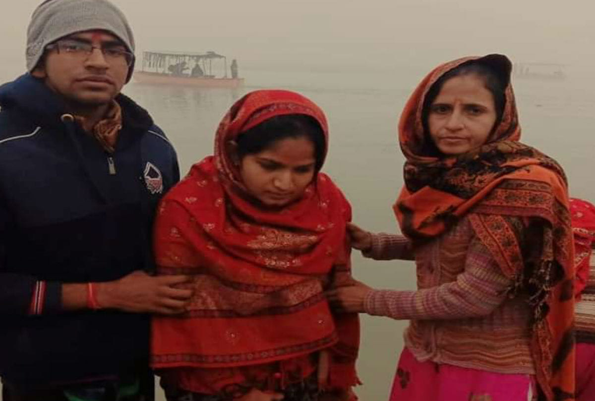 Martyred Army Soldier Saurabh Katara bones immersed in Ganga Soronji