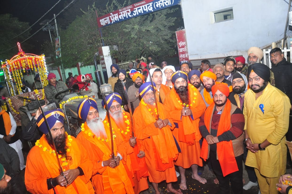 nagar kirtan in jhansi