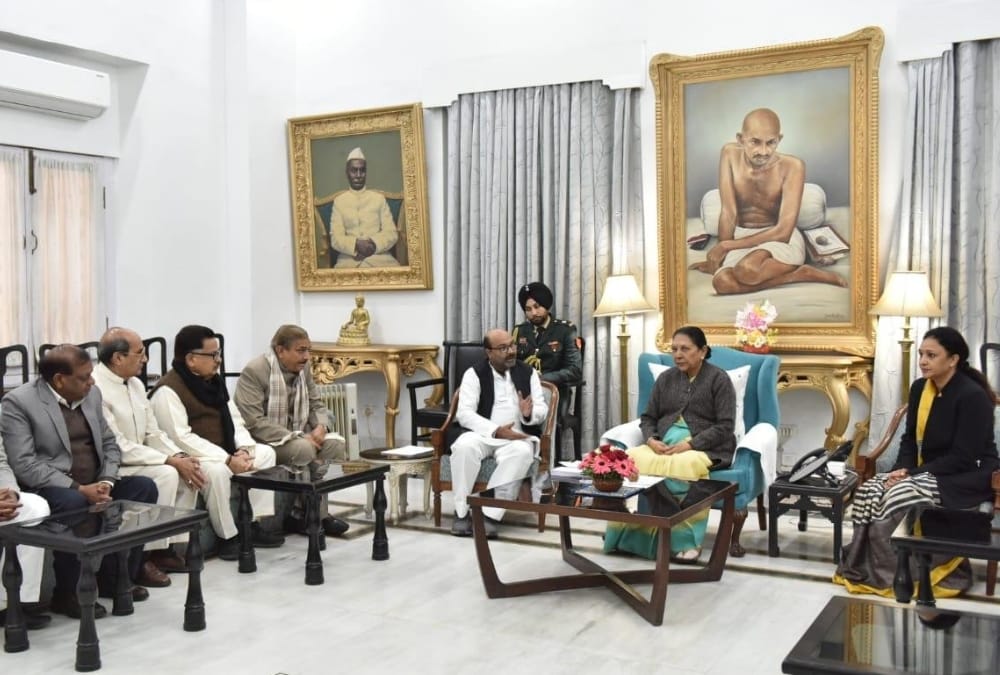 Congress delegation met Uttar Pradesh Governor Anandiben Patel.