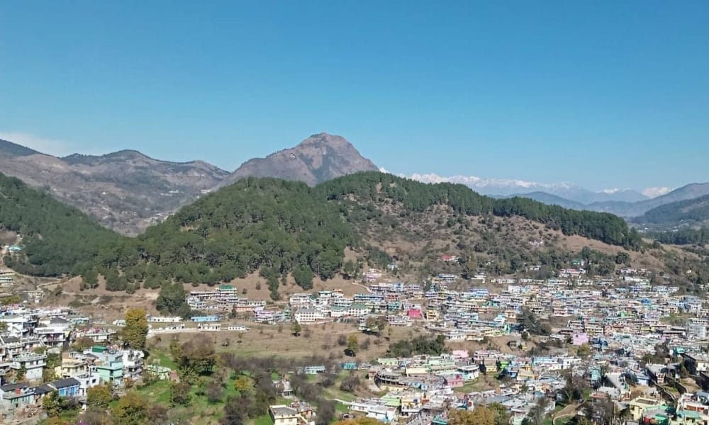 uttarakhand weather: sun shines in hilly area, fog in plain area, people suffer from bitter cold