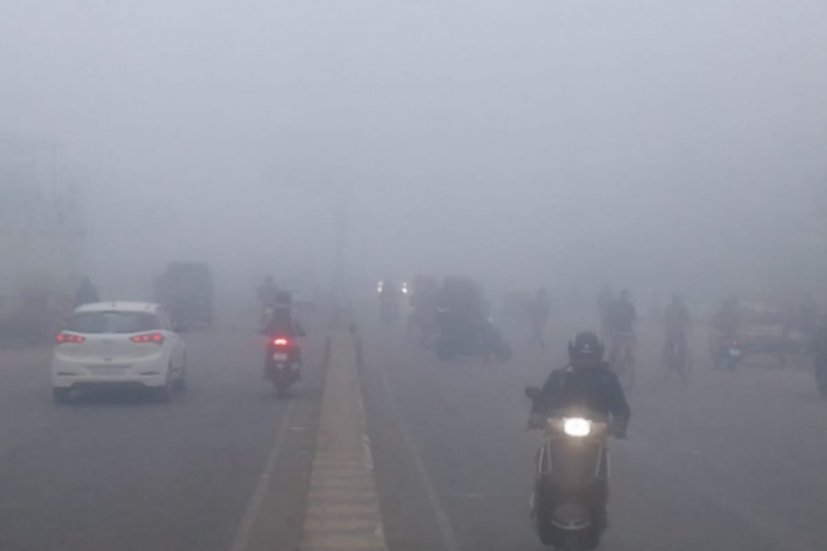 40 died on wednesday because of cold wave in Uttar Pradesh.