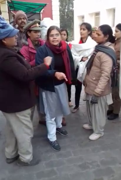 Women's Commission took cognizance of Richa Singh's arrest, sought report