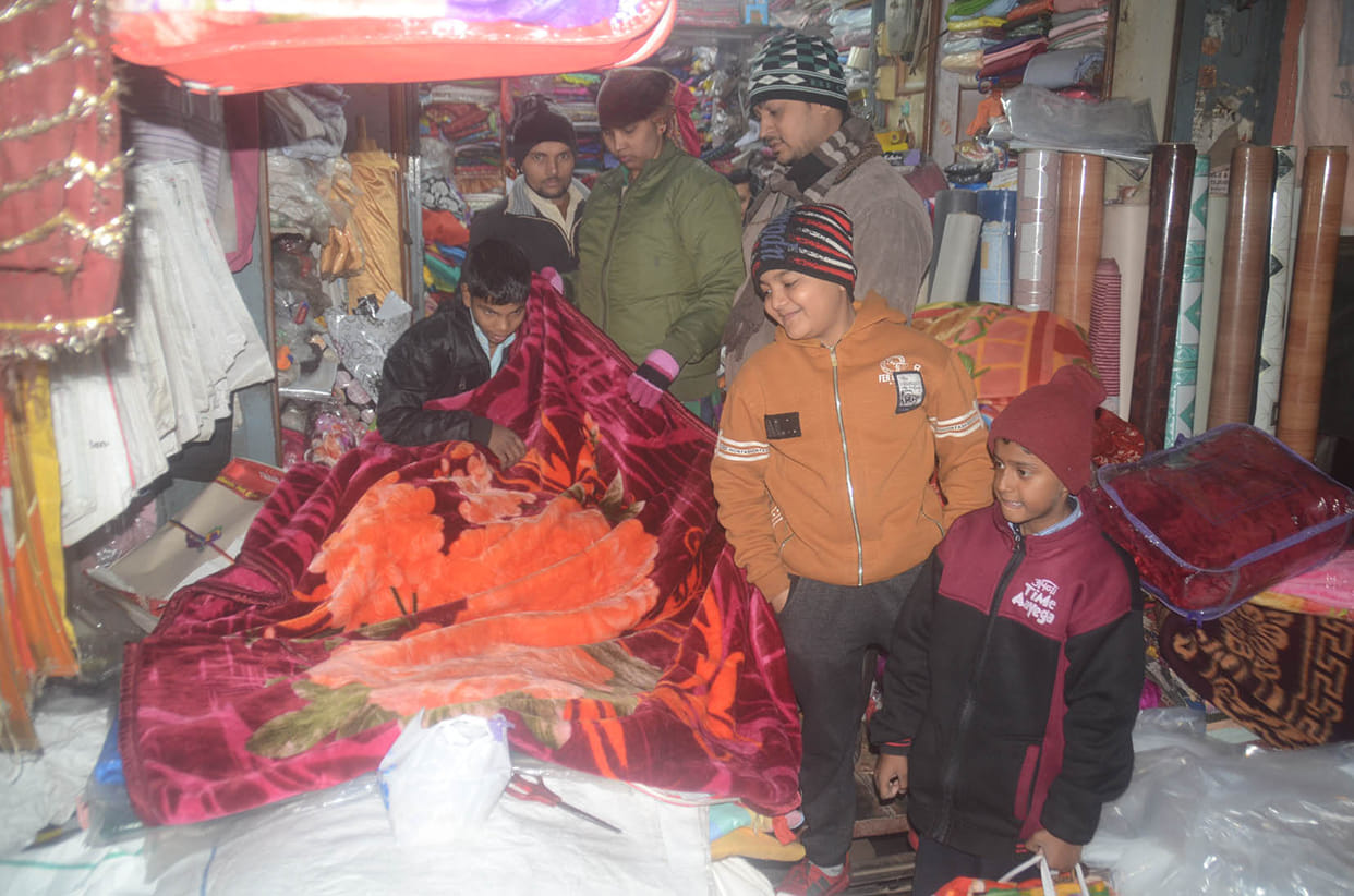 The market of hot clothes started jumping when the cold increased