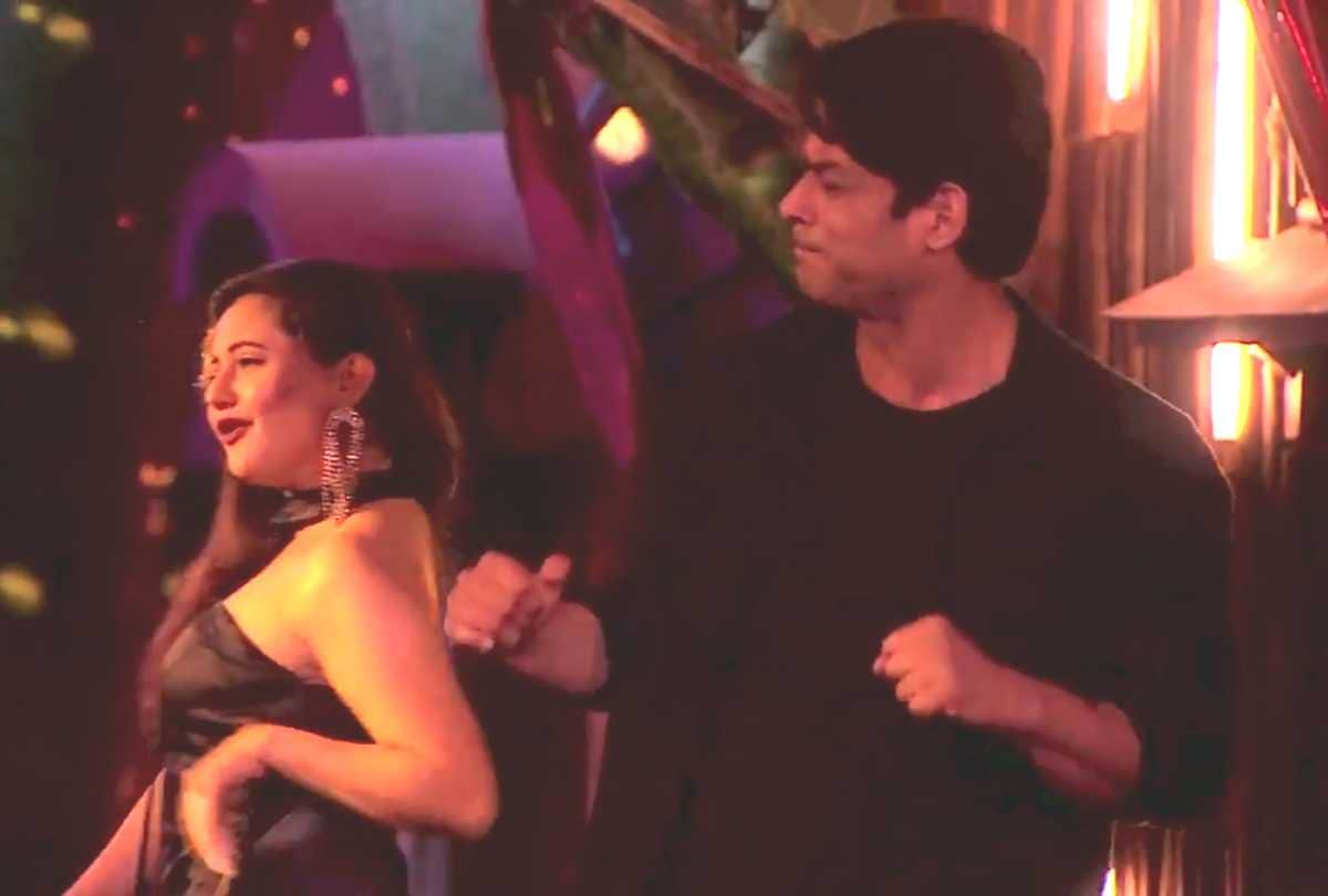 bigg boss 13 sidharth shukla first time talk about rashmi desai on show