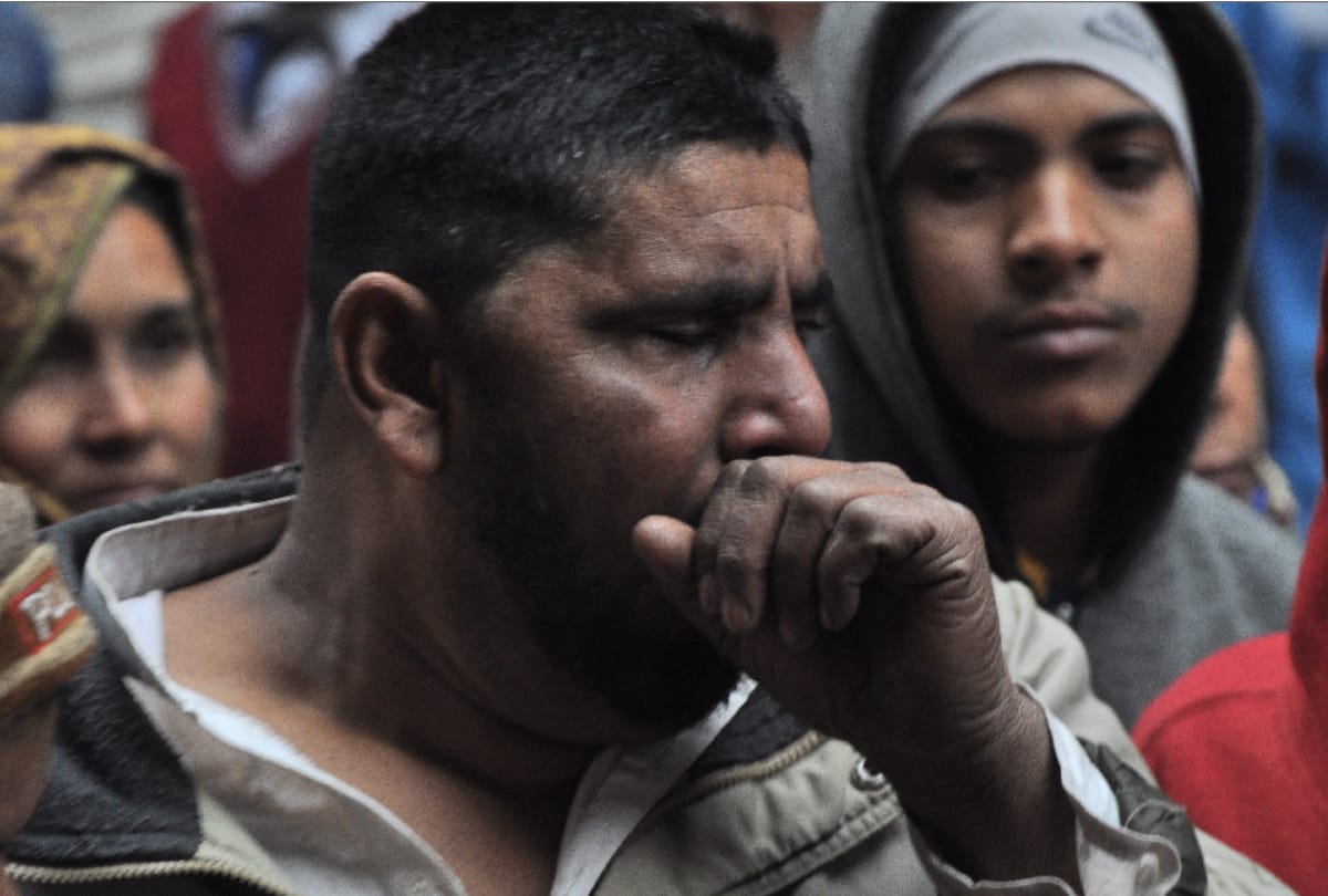 ghaziabad fire bodies of five children found wrapped with Tai