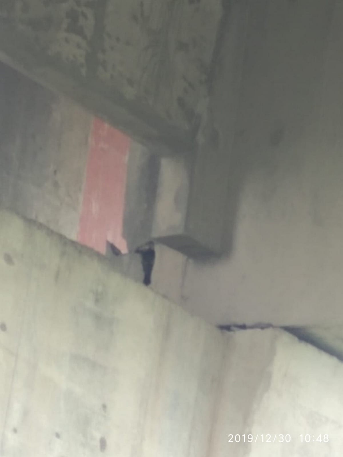 Cracks in the trailer of Jayaprabha Setu, yet the movement of overload trucks continues