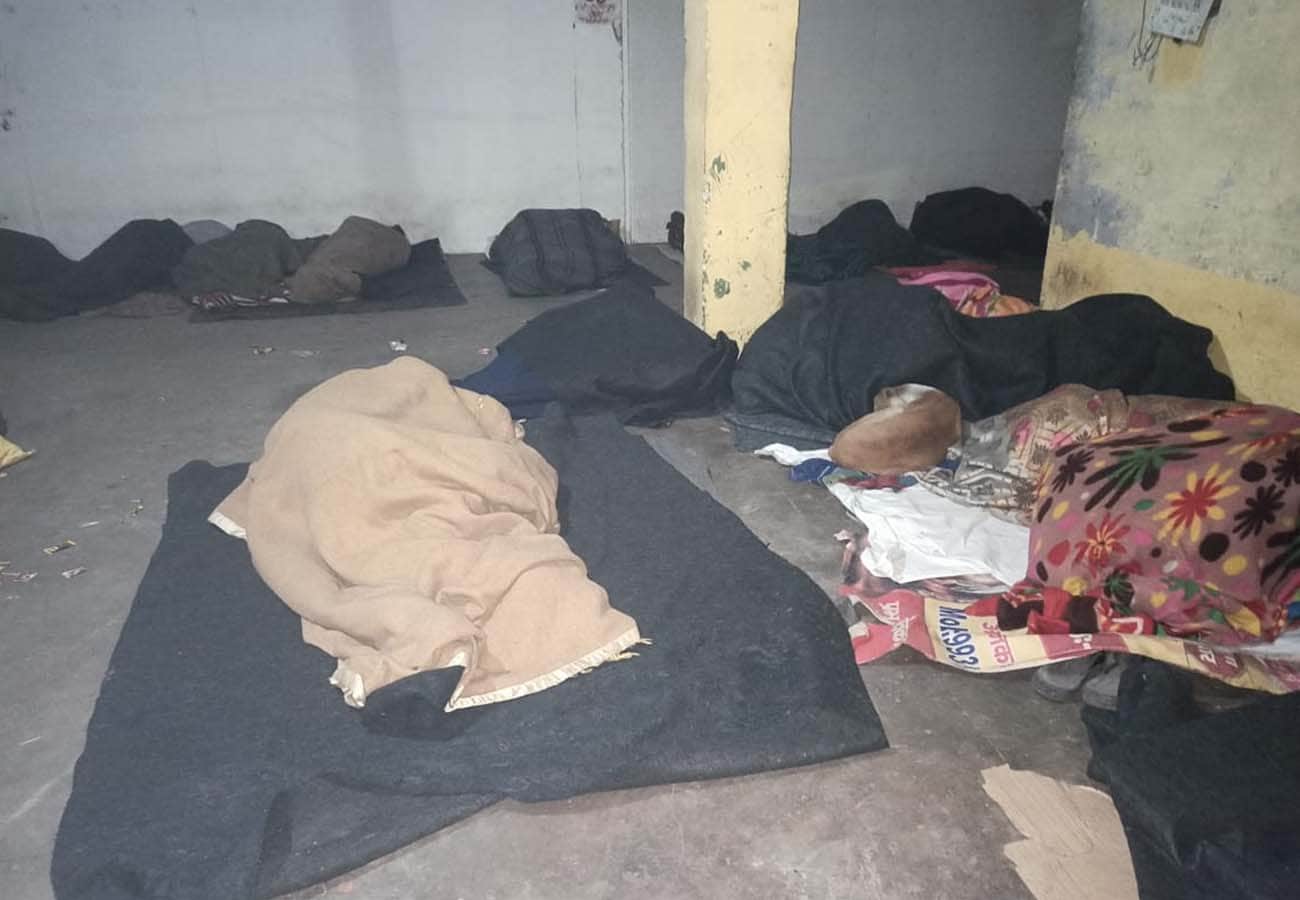 Lock in night shelters in kanpur, God is the caretaker of the homeless in the cold