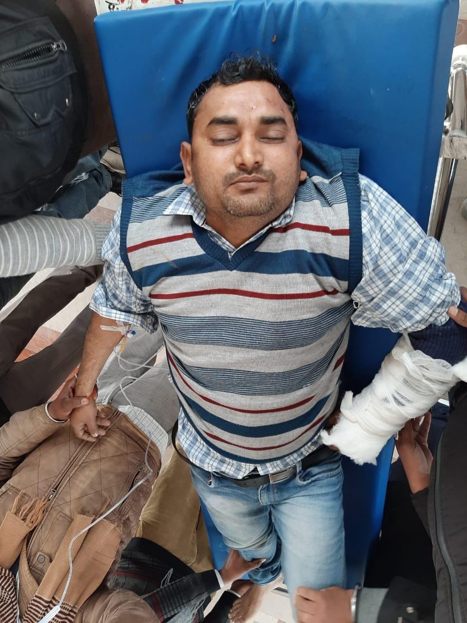 Bike collided, two injured including veterinary doctor