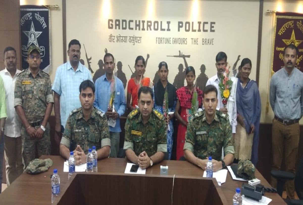 Maharashtra Five naxals, including three women surrendered before Gadchiroli Police today