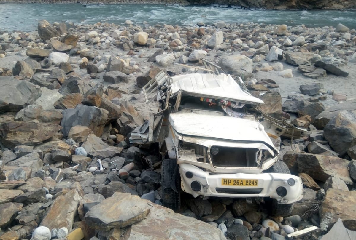 Three killed in Accident on Pooh kaja national highway in kinnaur himachal pradesh