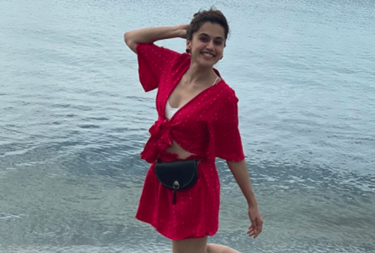 Taapsee Pannu was shocked with rise in her electricity bill for the month of June angry on Adani Electricity