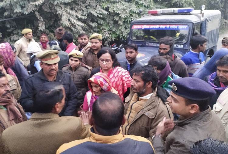 a man died in an accident in kakori