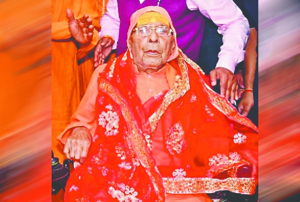 Panch Dashnam Juna Akhara senior saint Bhagwatpuri Passed Away