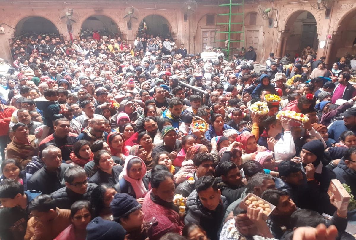Krishana Devotees Come Vrindavan At New Year 2020 First Day