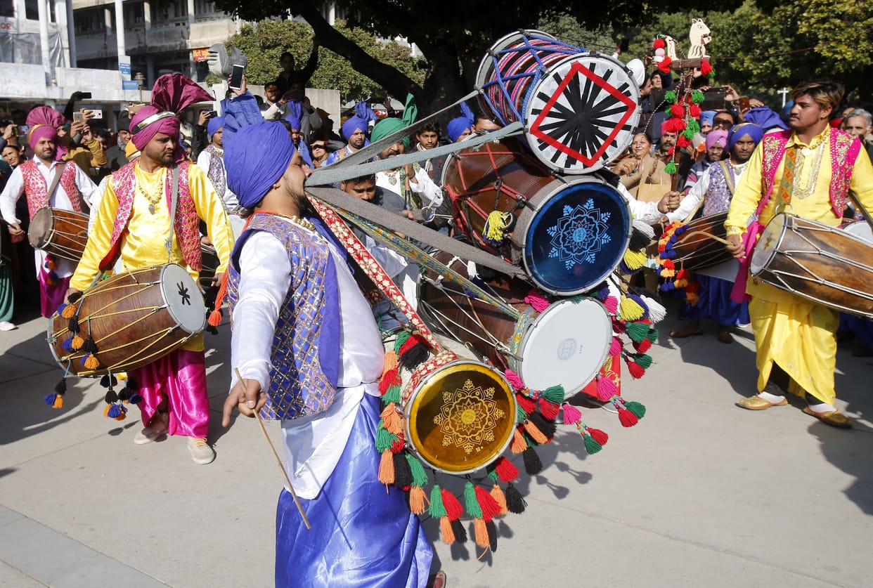 Dholakis of Chandigarh and Patiala tied time in sector 17