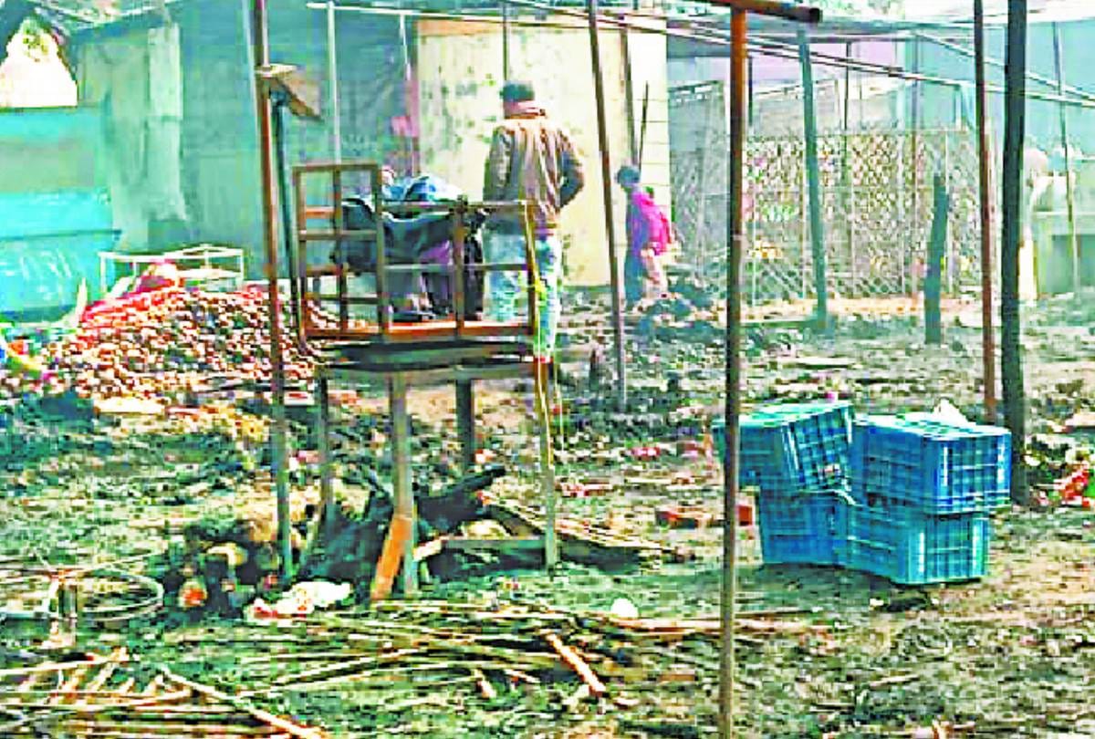 fire broke out in dubagga sabji mandi of lucknow
