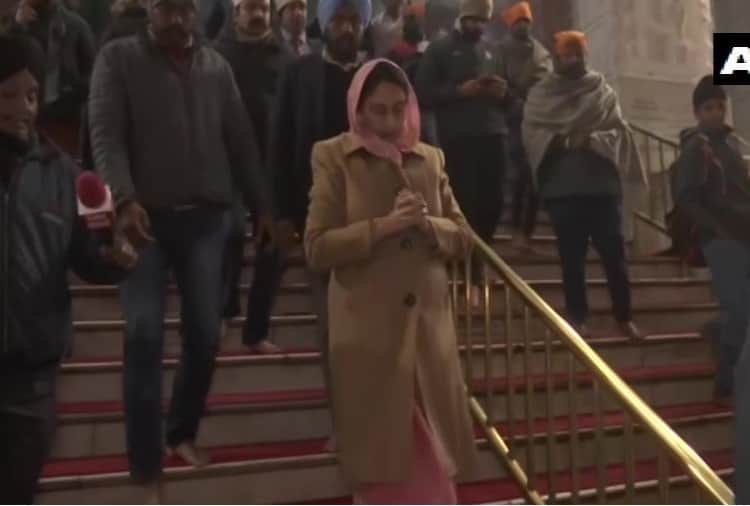 New Year 2020, Harsimrat Kaur Badal and Sukhbir Singh Badal offered Prayers at Golden Temple