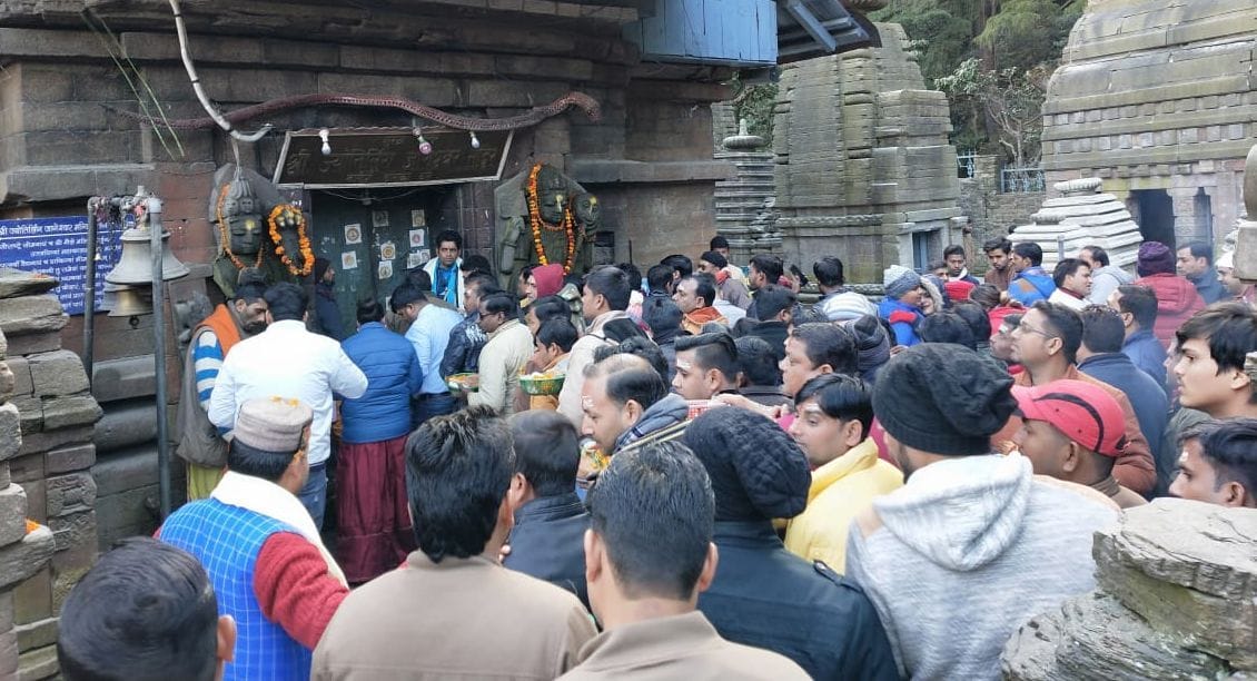 Crowd of people in temples on first day of new year