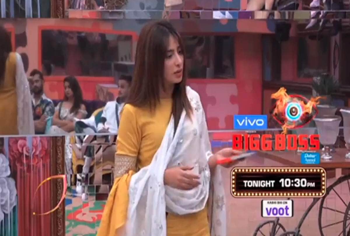 Bigg Boss 13 Shehnaz Kaur Gill makes fun on Vishal Aditya Singh Madhurima Tuli