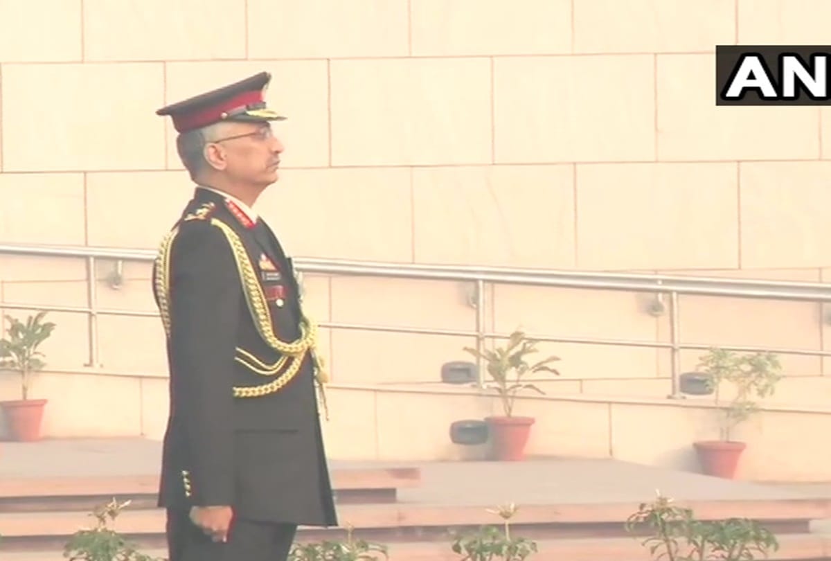 Army Chief General Manoj Mukund Naravane pays tribute at National War Memorial Live Updates