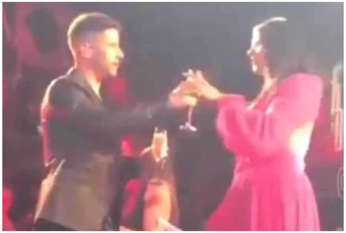 Priyanka Chopra Nick Jonas new year celebration liplock video viral