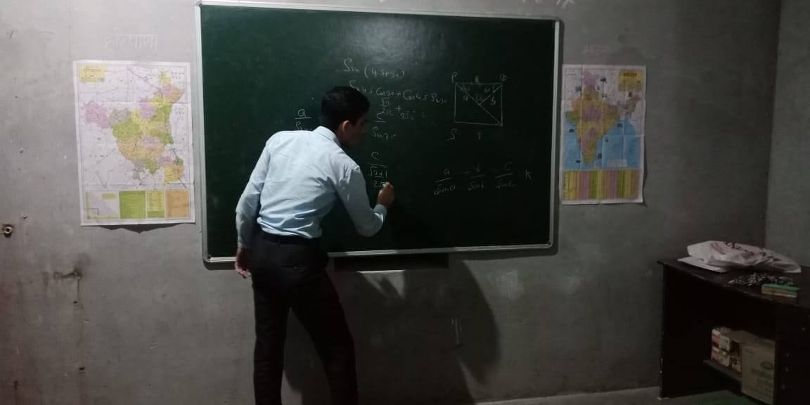 bank manager making future of youngesters, future maker, fatehabad