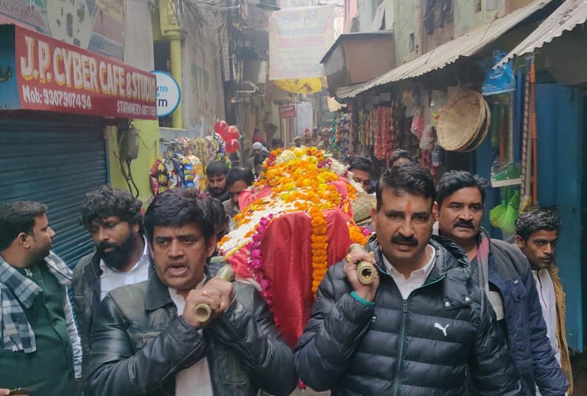Bhojpuri superstar BJP MP Ravi Kishan father died says I have become lonely today