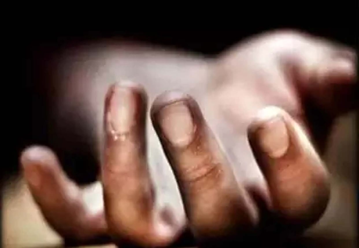 road accident in banda, youth died