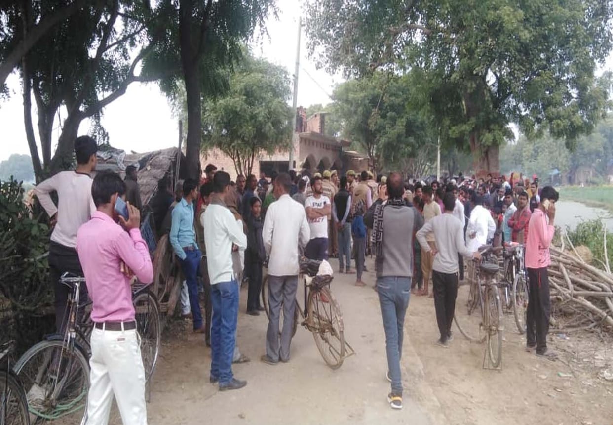 Father shoot son in minor dispute in Fatehpur