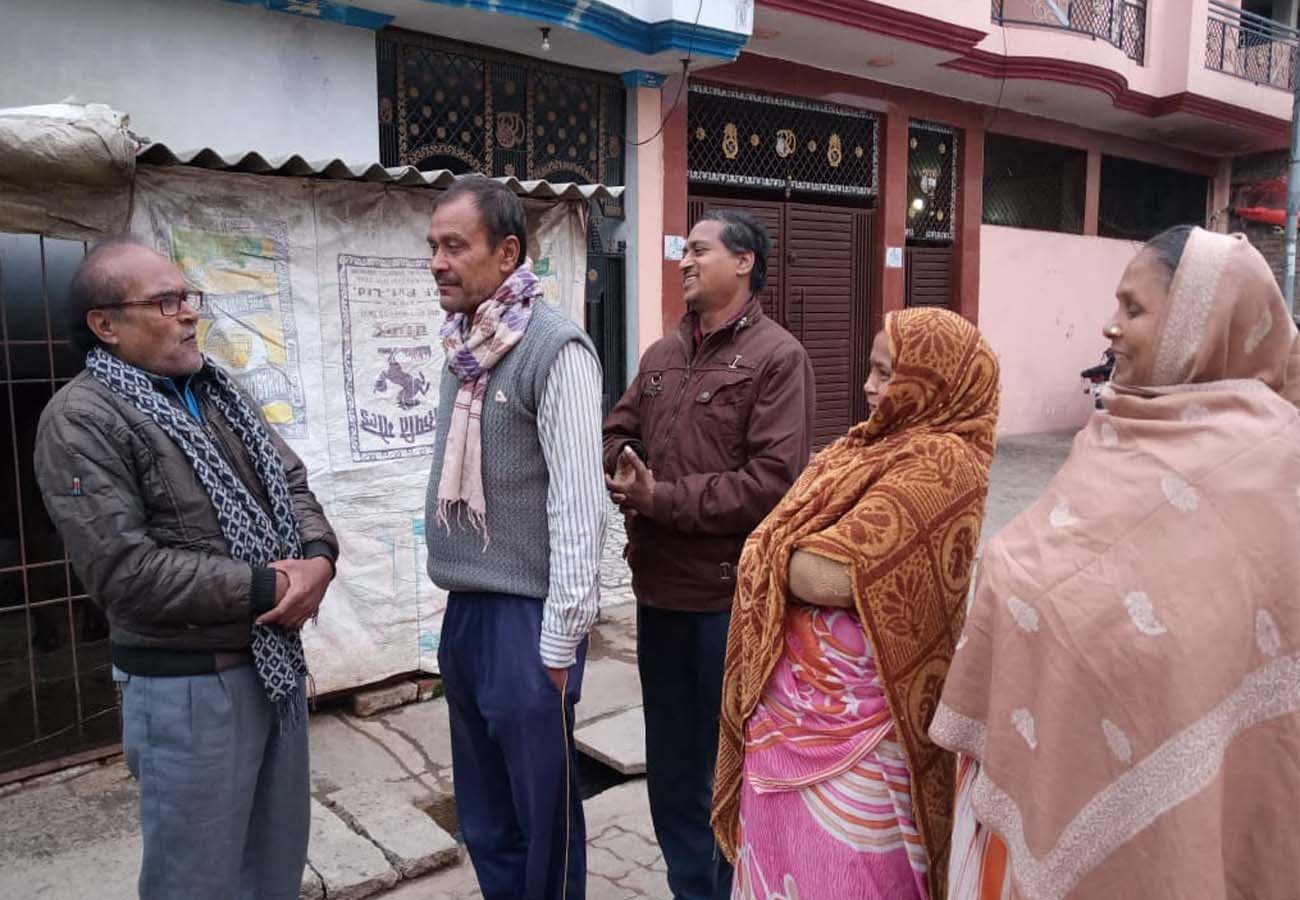 Two died of suffocation and three in critical condition in kanpur