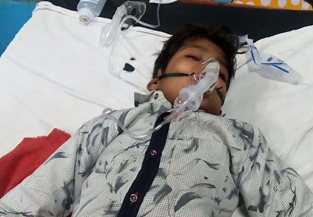 Two died of suffocation and three in critical condition in kanpur