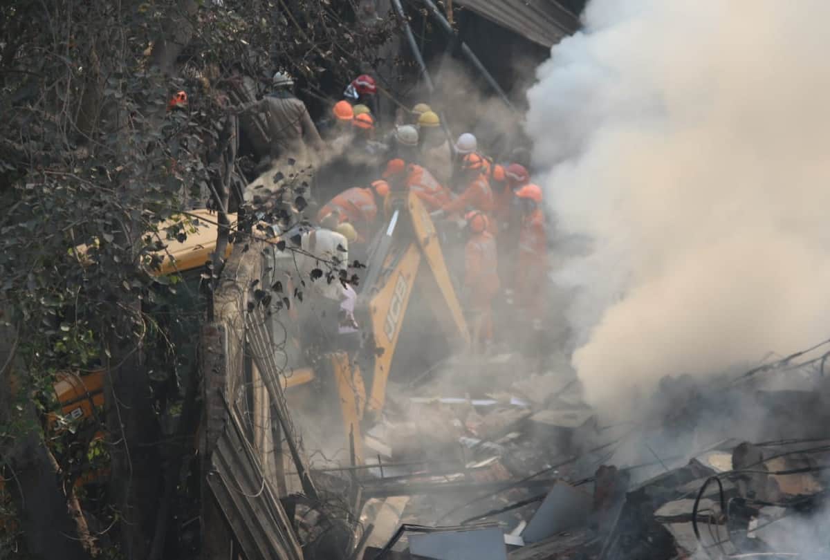 fire in peeragarhi factory Amit Balian was married 10 months ago.