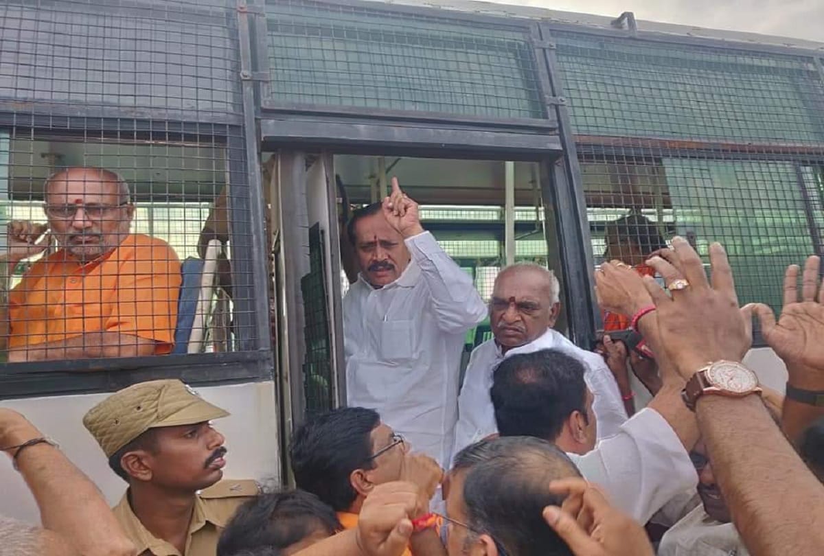 Chennai police files cases against 311 BJP workers H Raja, Nellai Kannan, remarks against PM Modi