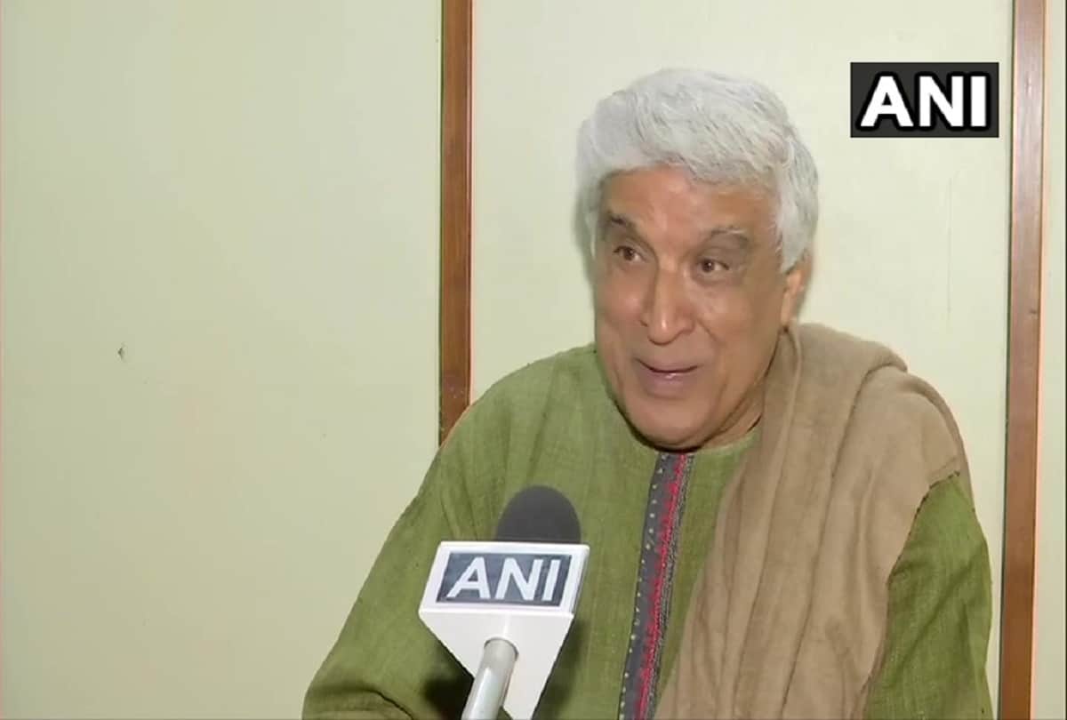 Javed akhtar support to Bollywood over drugs case