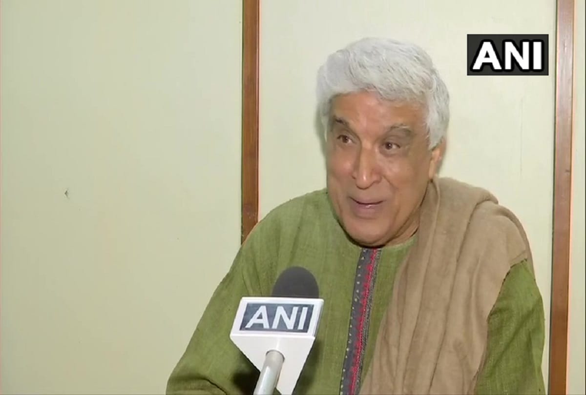 Javed akhtar support to Bollywood over drugs case