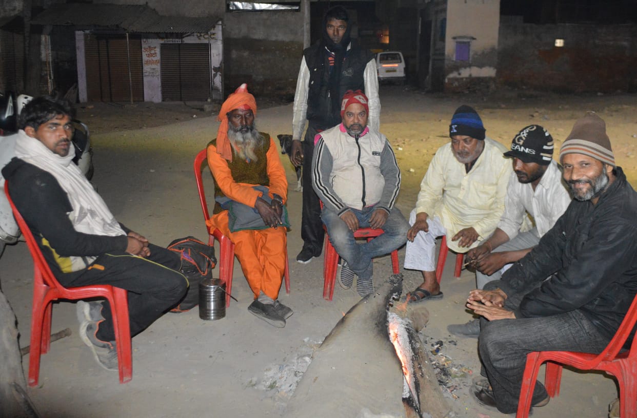 Hathras: People get some relief from sunshine cold