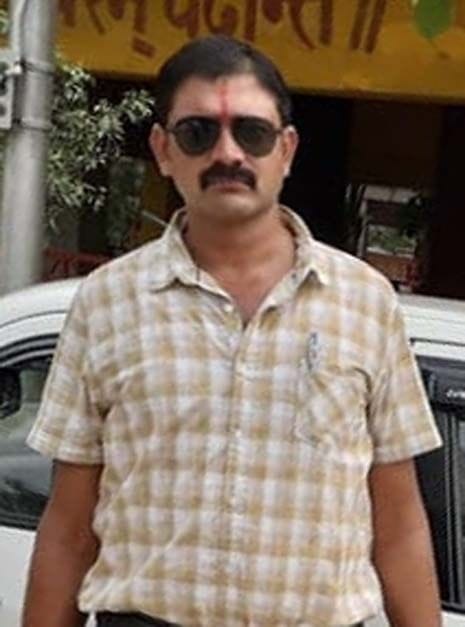 Constable killed in car-pickup collision, taking leave and going home by car